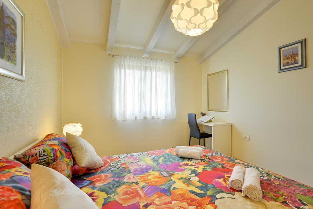 Apartment Rita 1 Rovinj Bagian luar foto